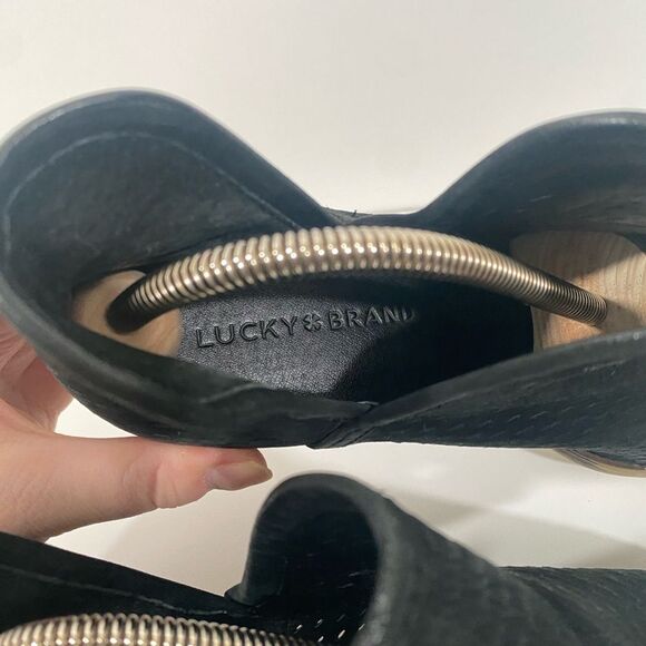 Lucky Brand Bashina Black Suede Leather Block Heel Low Booties Size women’s 8 - Picture 7 of 9